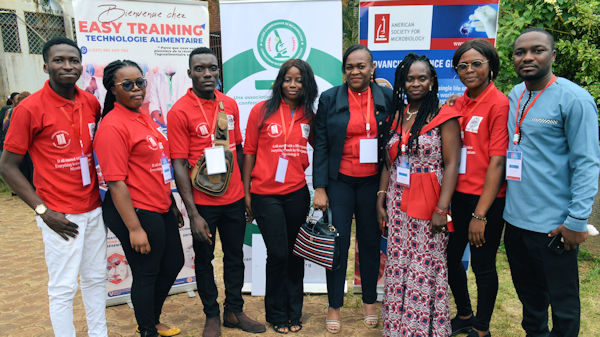 Cameroon Young Ambassador Mfonkou Toumansie Jacques Delors and attendees of his One Health conference.